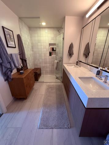164 North Peoria Street Chicago IL 60607