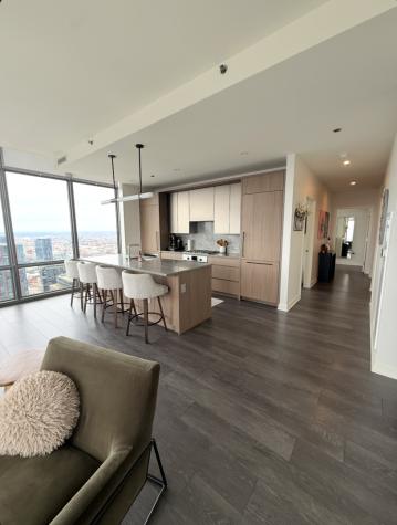 164 North Peoria Street Chicago IL 60607