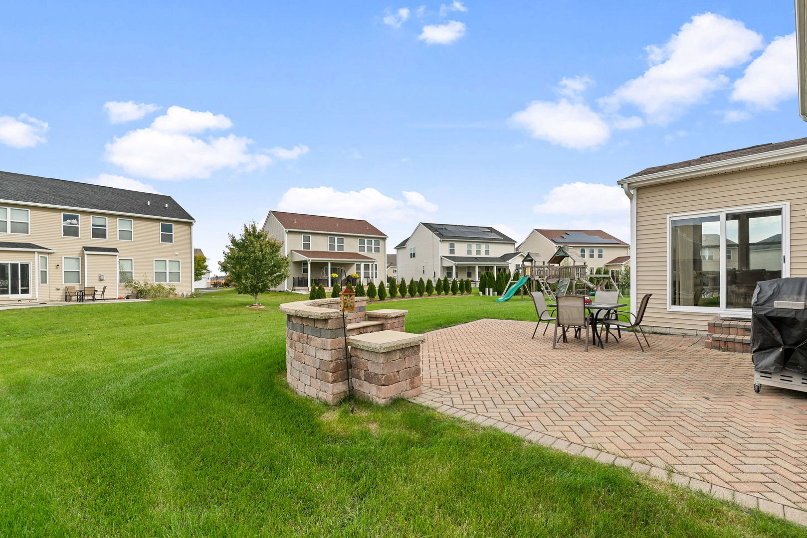 4319 Silver Bell Court Naperville IL 60564