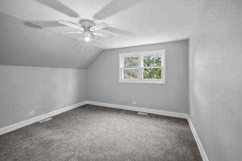 17 West 30th Place Steger IL 60475