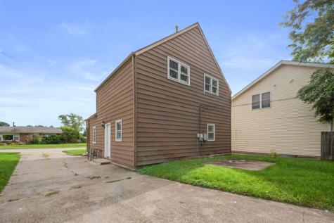 17 West 30th Place Steger IL 60475