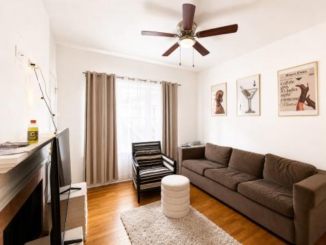 681 1/2 West Wrightwood Avenue Chicago IL 60614