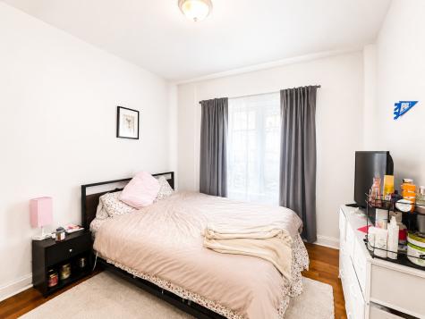 681 1/2 West Wrightwood Avenue Chicago IL 60614
