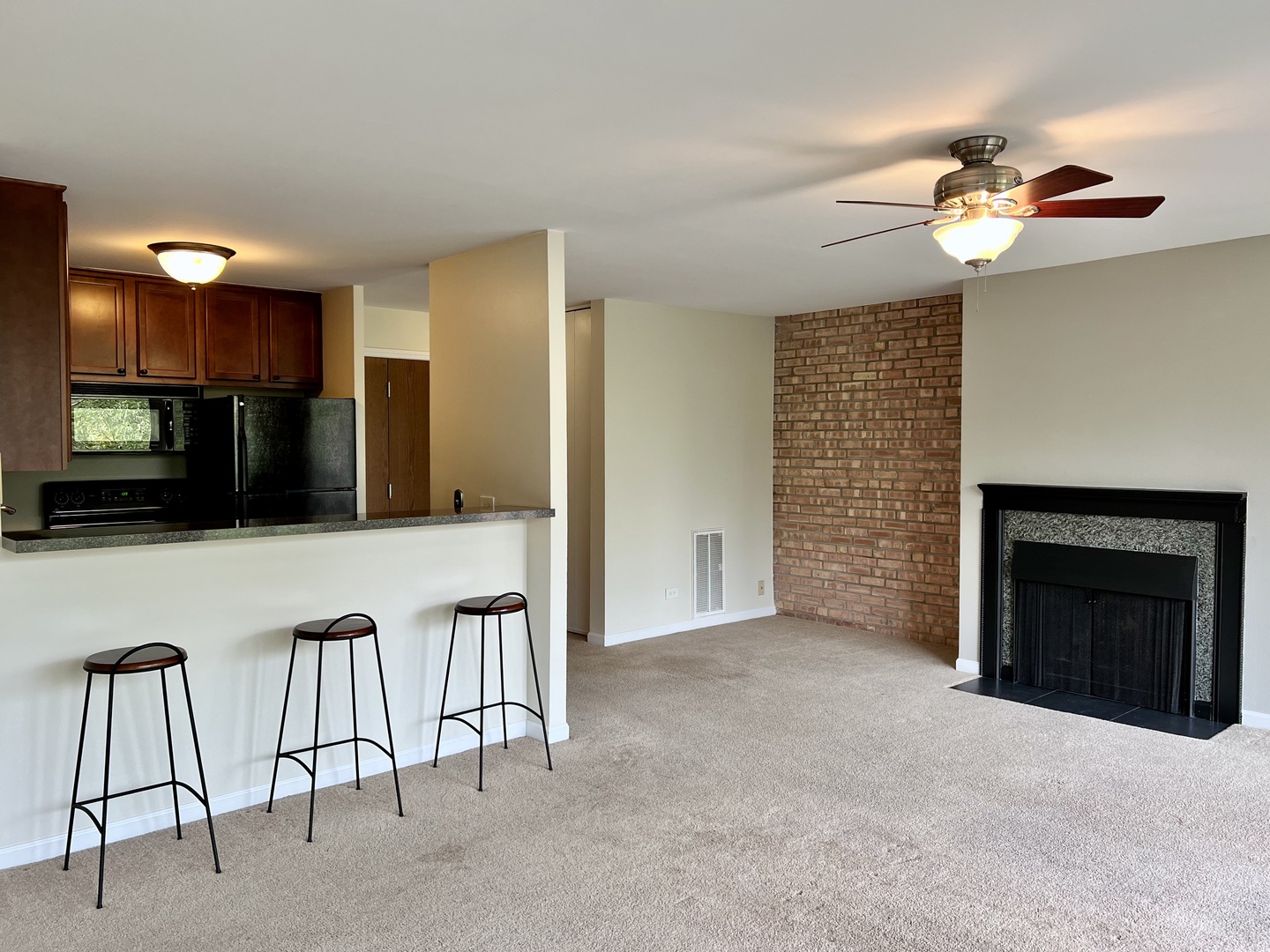 5900 Oakwood Drive Lisle IL 60532