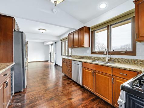 887 Braintree Lane Bartlett IL 60103