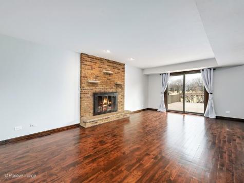 887 Braintree Lane Bartlett IL 60103