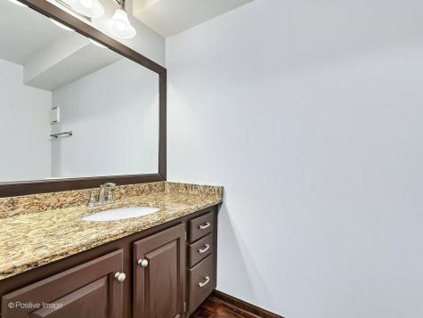 887 Braintree Lane Bartlett IL 60103