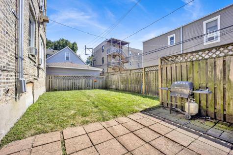 2107 West Eastwood Avenue Chicago IL 60625