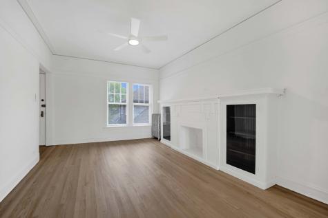 2107 West Eastwood Avenue Chicago IL 60625