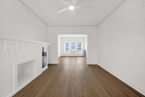 2107 West Eastwood Avenue Chicago IL 60625