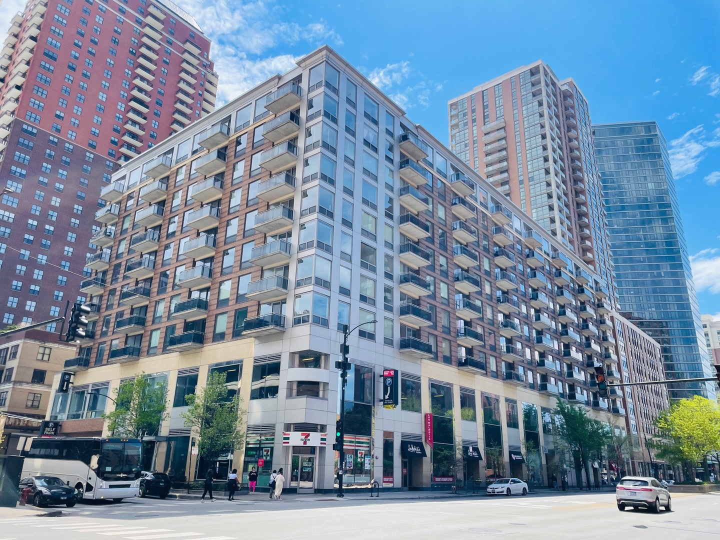 1 East 8th Street Chicago IL 60605