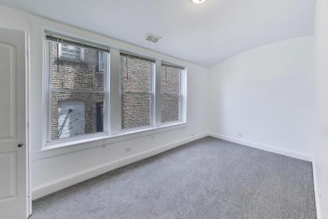 3336 West Evergreen Avenue Chicago IL 60651