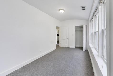 3336 West Evergreen Avenue Chicago IL 60651