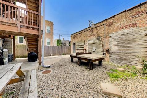 3336 West Evergreen Avenue Chicago IL 60651