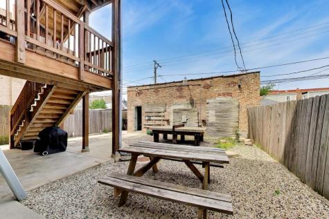 3336 West Evergreen Avenue Chicago IL 60651
