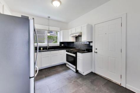 3336 West Evergreen Avenue Chicago IL 60651