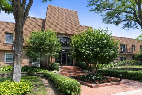 1250 Park Avenue W Highland Park IL 60035