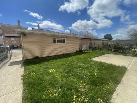 8645 West Summerdale Avenue Chicago IL 60656