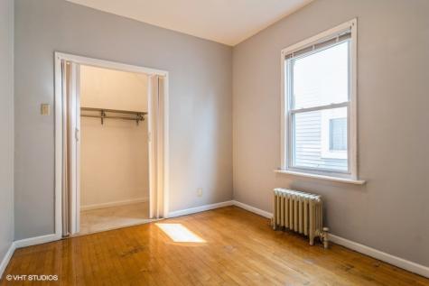 5131 West Henderson Street Chicago IL 60641