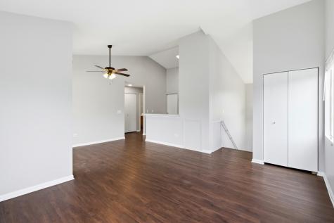 2023 Silverstone Drive Carpentersville IL 60110