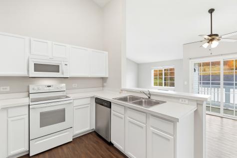 2023 Silverstone Drive Carpentersville IL 60110