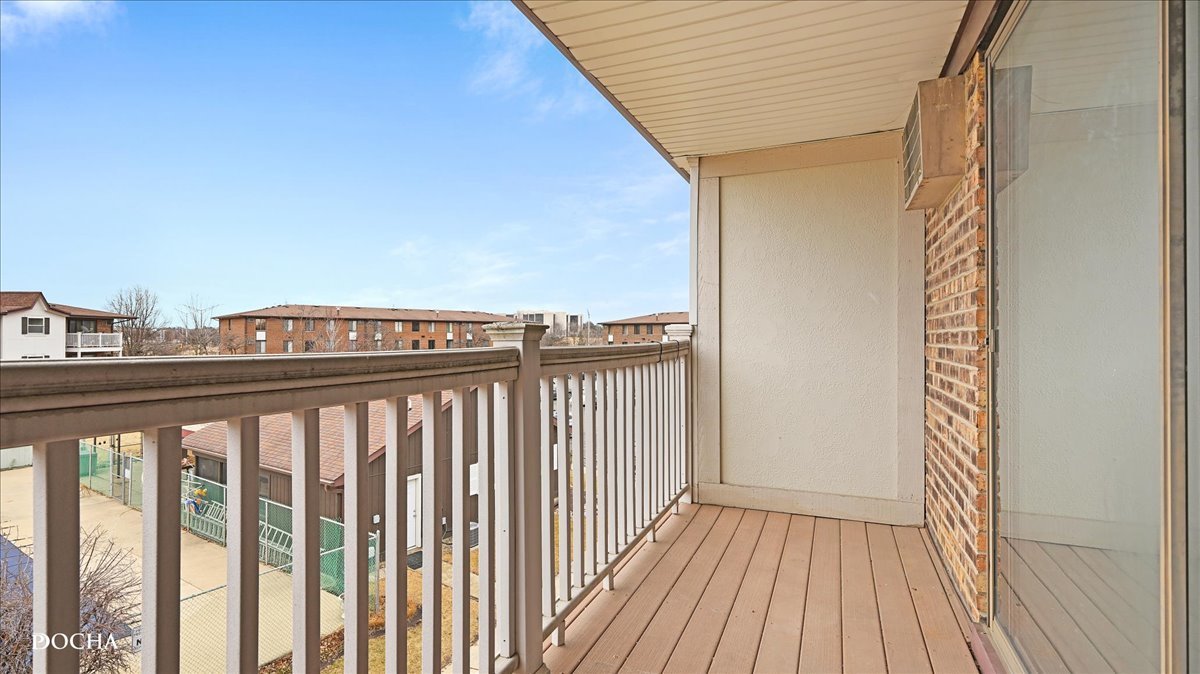 201 Gregory Street Aurora IL 60504