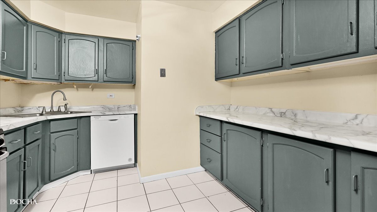 201 Gregory Street Aurora IL 60504