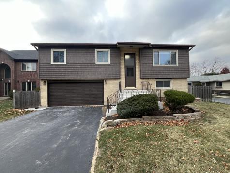 562 North Van Auken Street Elmhurst IL 60126