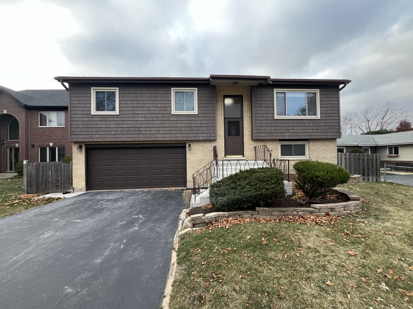 562 North Van Auken Street Elmhurst IL 60126
