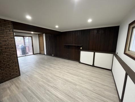 562 North Van Auken Street Elmhurst IL 60126