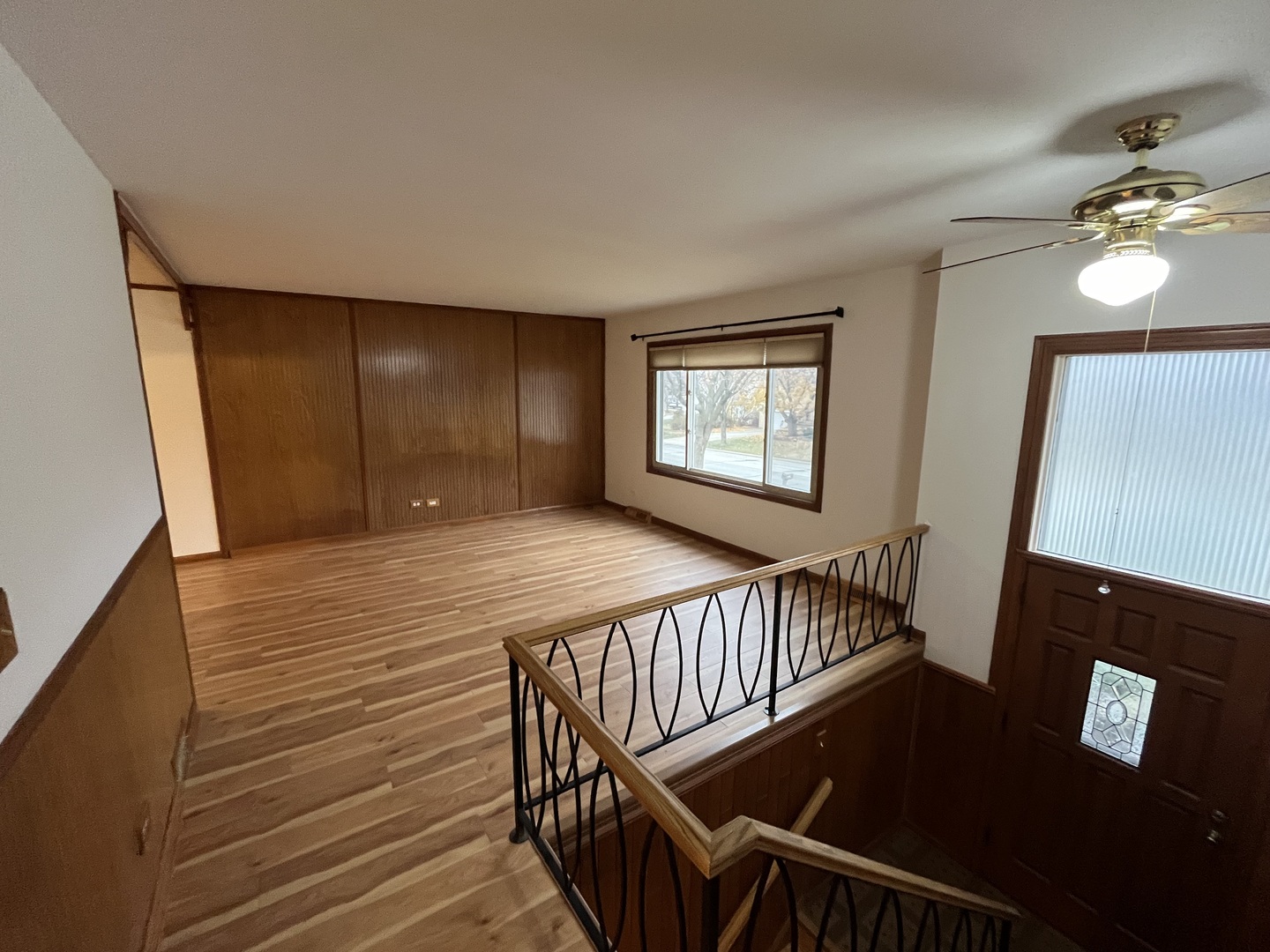 562 North Van Auken Street Elmhurst IL 60126
