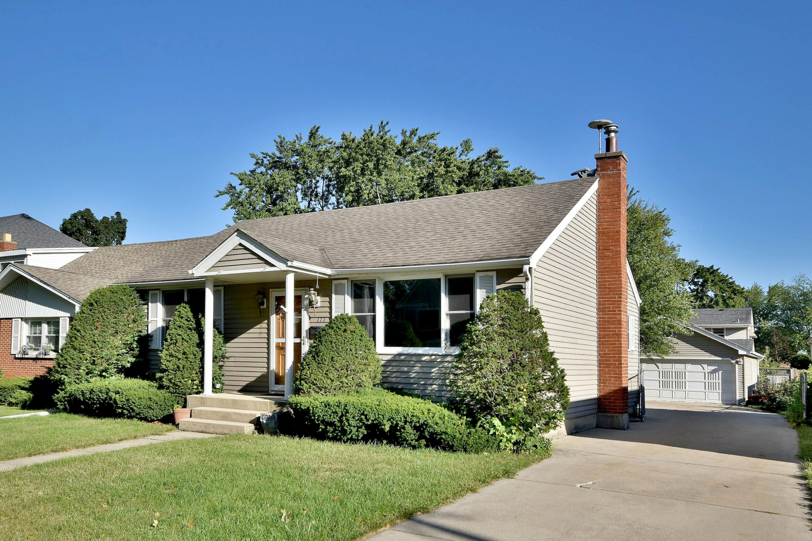 171 East Hale Street Elmhurst IL 60126