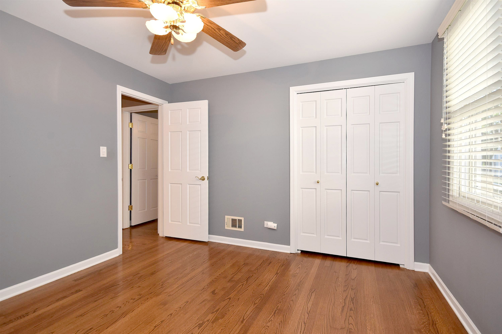 171 East Hale Street Elmhurst IL 60126
