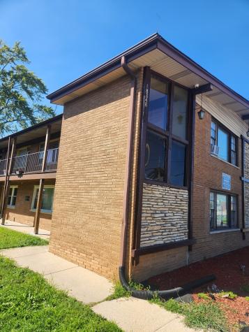 18348 Torrence Avenue Lansing IL 60438