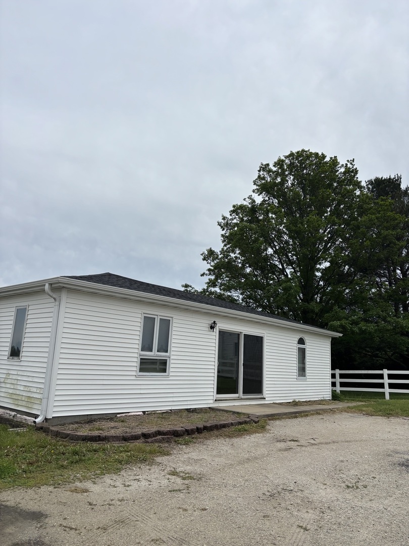 4332 East 1675th Road Earlville IL 60518