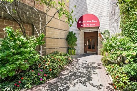 40 East 9th Street Chicago IL 60605