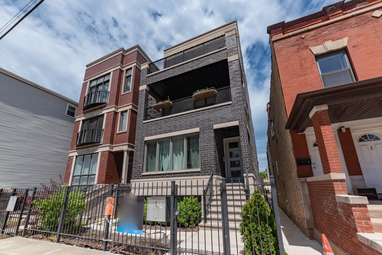 3049 North Clybourn Avenue Chicago IL 60618
