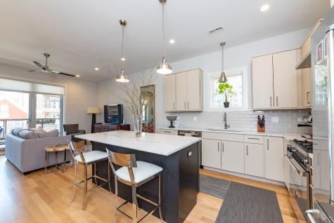 3049 North Clybourn Avenue Chicago IL 60618