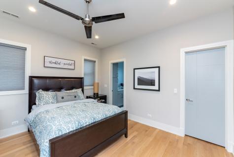 3049 North Clybourn Avenue Chicago IL 60618
