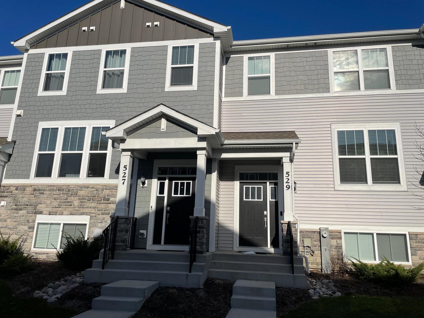 529 Wolverine Drive Aurora IL 60502