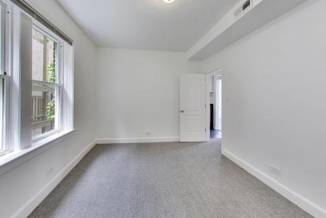 3336 West Evergreen Avenue Chicago IL 60651