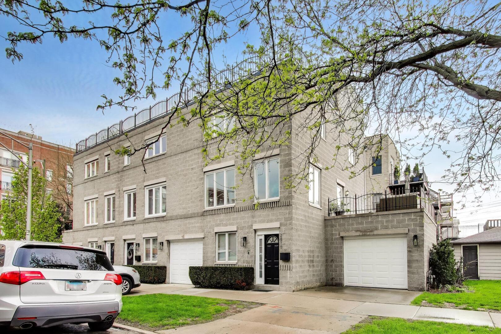 2810 North Wolcott Avenue Chicago IL 60657