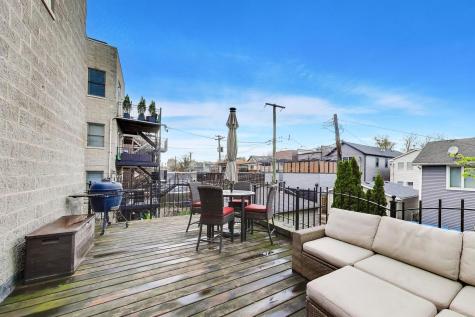 2810 North Wolcott Avenue Chicago IL 60657