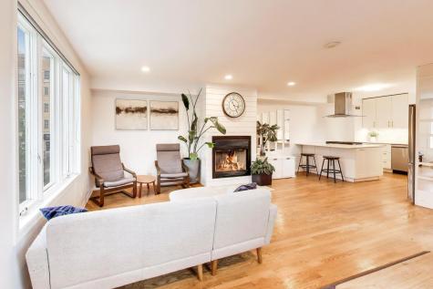 2810 North Wolcott Avenue Chicago IL 60657