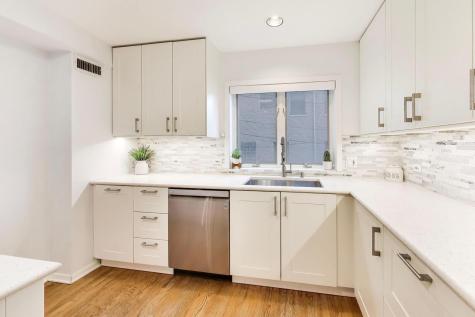 2810 North Wolcott Avenue Chicago IL 60657