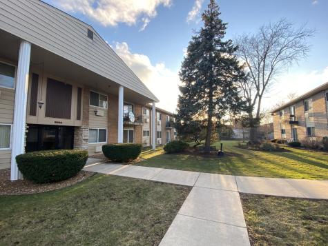 8994 Kennedy Drive Des Plaines IL 60016