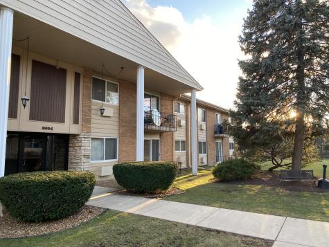 8994 Kennedy Drive Des Plaines IL 60016
