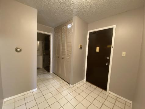 8994 Kennedy Drive Des Plaines IL 60016