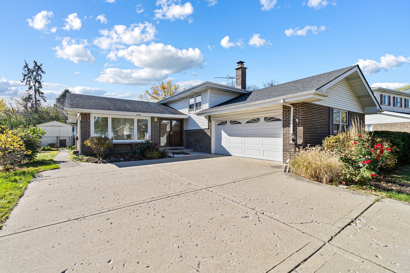 2430 South Shag Bark Trail Arlington Heights IL 60005