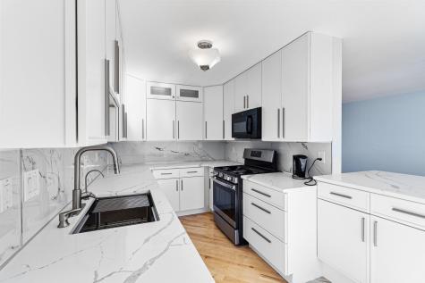 2430 South Shag Bark Trail Arlington Heights IL 60005